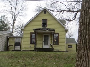 719 19th Ave N, Clinton, IA 52732