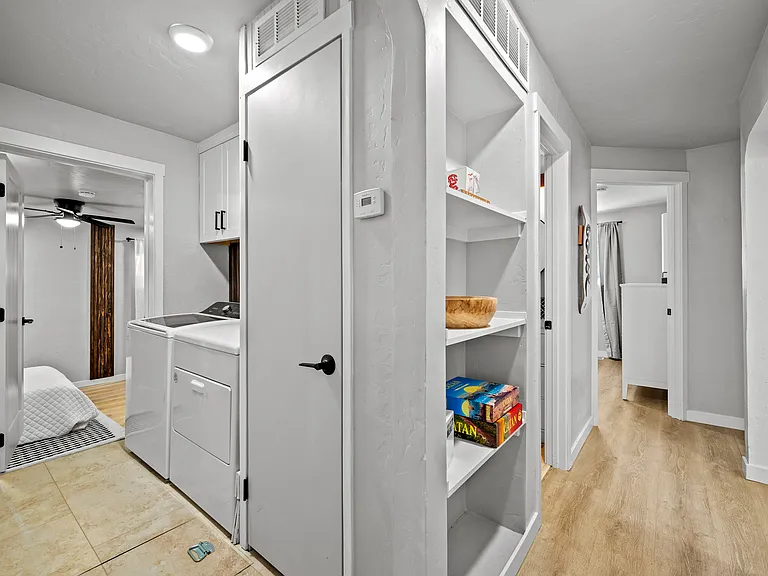 2215 W Kootenai St — Photo 27