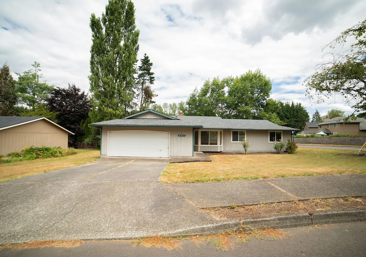Three Bedroom Ranch in Can't Beat West Linn Location — Photo 1