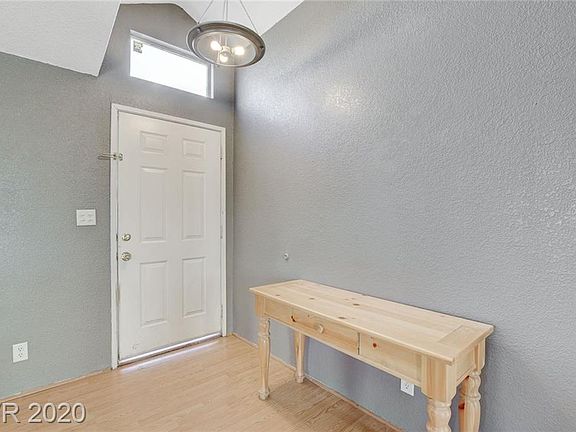 3rd image of 278 Navajo Dr