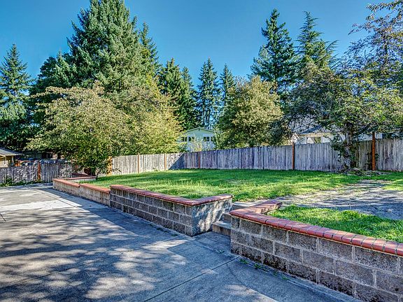 3rd image of 1714 147th Ave SE