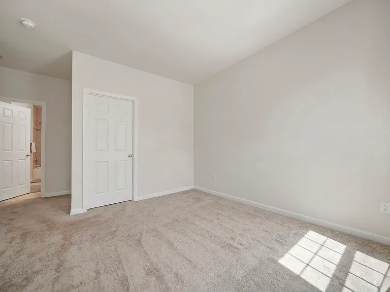 67 Arnold Dr — Photo 23