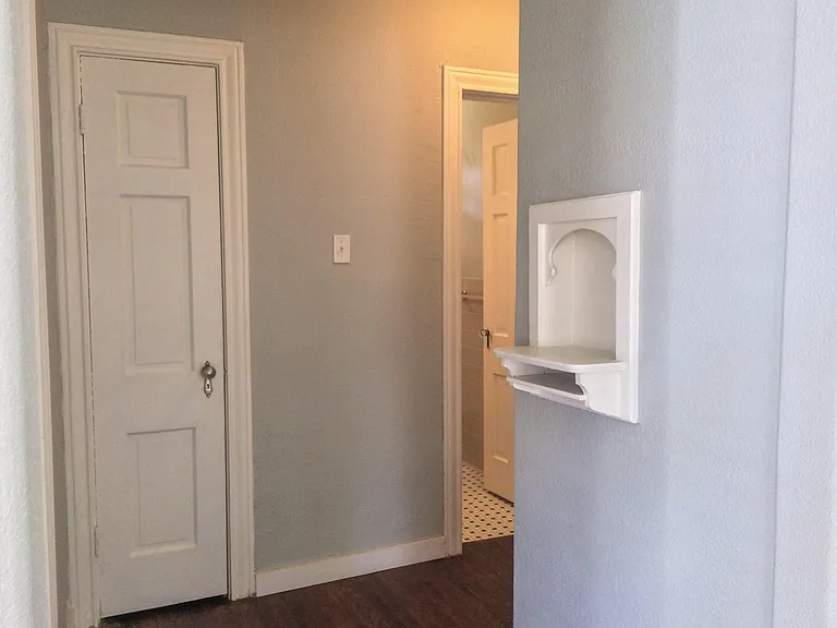 2606 Pine Ave — Photo 10