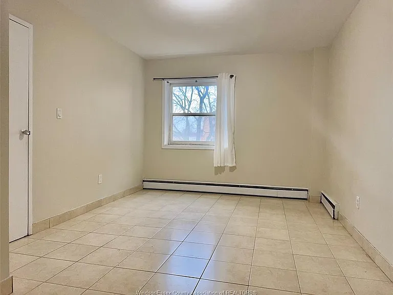 2035 University Ave W #307 — Photo 5