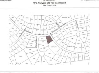 198 Robin Way, Lackawaxen, PA 18435