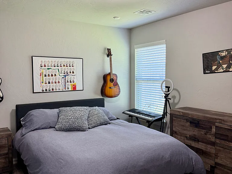 14638 Maple Ave — Photo 31