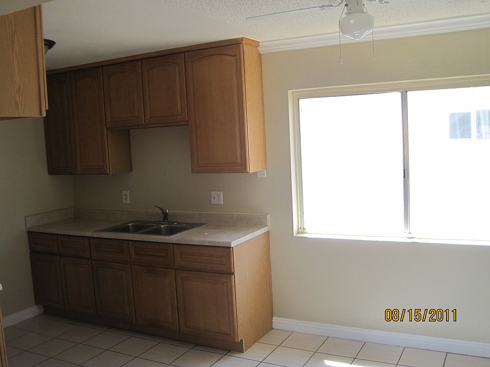 2nd image of 126 E 7th St