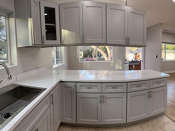 2nd image of 2459 Nightingale Dr #2