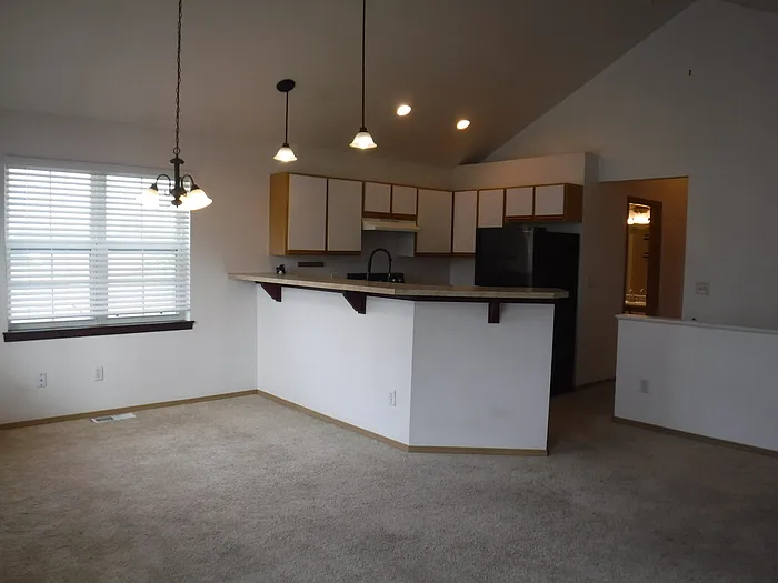 732A Skyla Ct — Photo 3