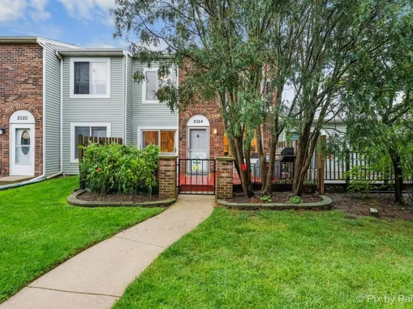 2024 Sudbury Dr, Hoffman Estates, IL 60169