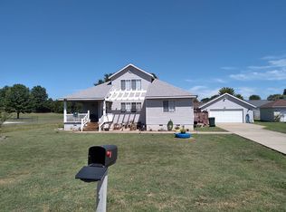 420 Primrose Ln, Monett, MO 65708