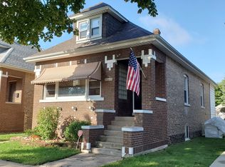 1430 Clinton Ave, Berwyn, IL 60402