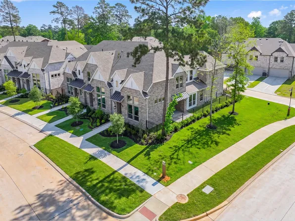 304 Fields Ln, Montgomery, TX 77316