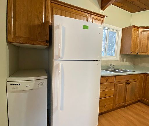 5th image of 61 Northwoods Vlg NW