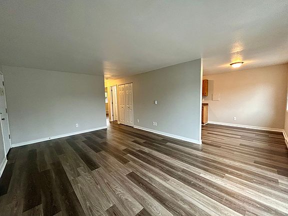 4th image of 23030 76th Ave W Unit 10