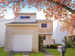 68 Carlyle Grn, Staten Island, NY 10312