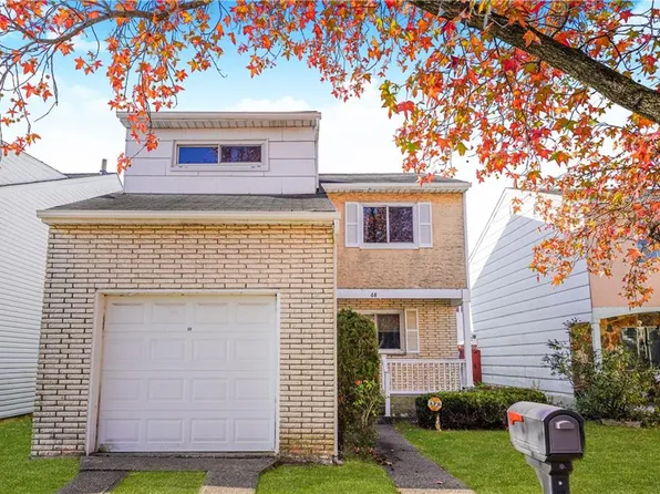 68 Carlyle Grn, Staten Island, NY 10312