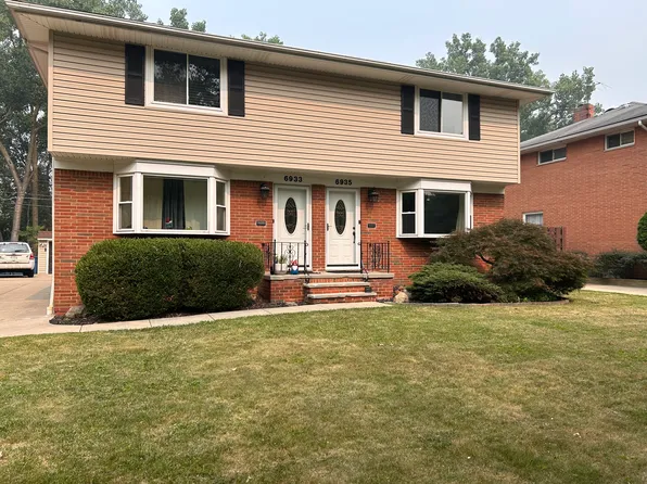 6933 Brandywine Rd #2, Cleveland, OH 44130