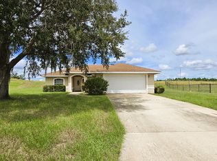 537 Central Ridge Ln, Frostproof, FL 33843