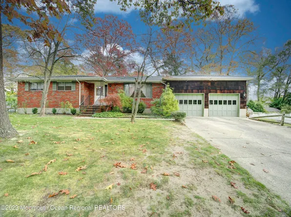 247 Delaware Avenue, Oakhurst, NJ 07755