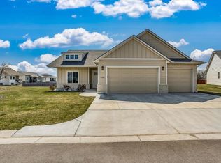 12081 E Pepperwood St, Wichita, KS 67226