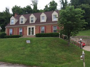 36 Carriage Rd, Charleston, WV 25314