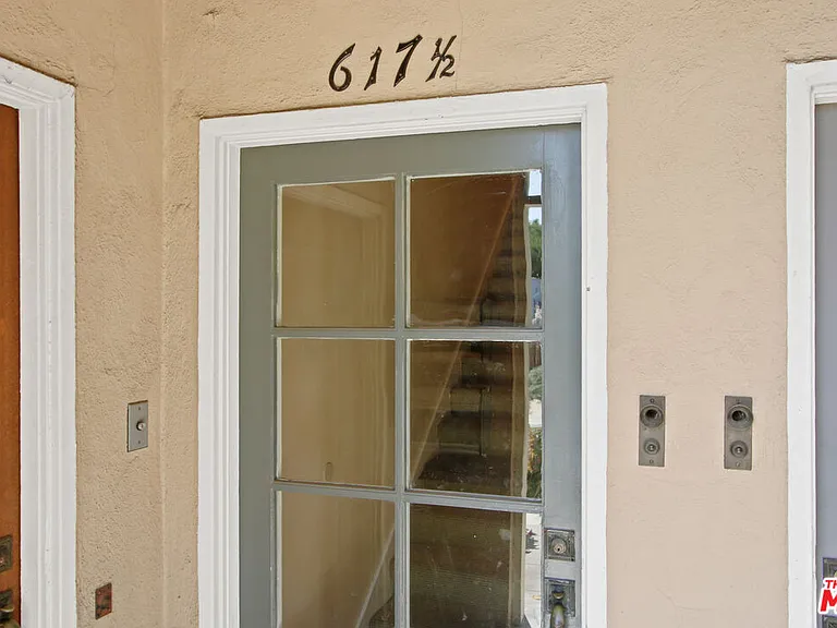N Plymouth Blvd — Photo 5