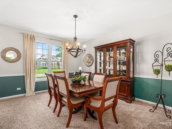 5th image of 552 Yellowstone Ln
