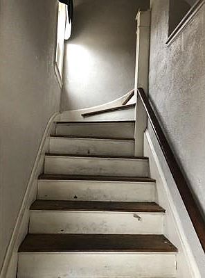 5th image of 69 Pierce St