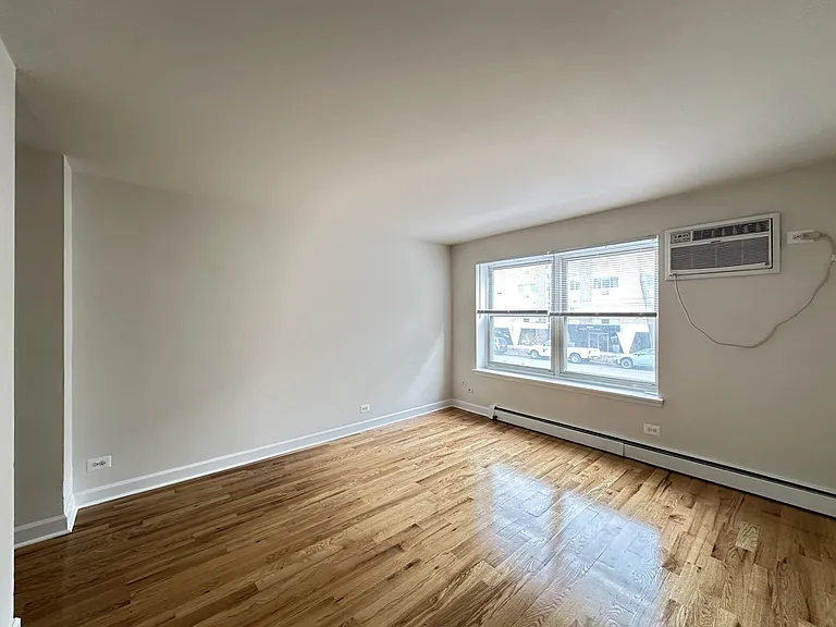 6830 N Sheridan Rd #452 — Photo 10