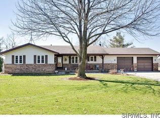 8227 Wood Station Rd, Alton, IL 62002