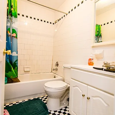 Rented by Nooklyn NYC LLC | media 66