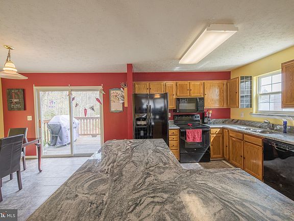 4th image of 27036 Erin Dr