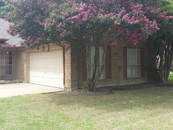 2nd image of 716 Finley St