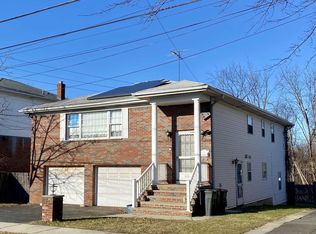 539 Collins Ave, Hasbrouck Heights, NJ 07604