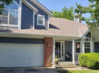 401 SW Albatross Ct, Lees Summit, MO 64082