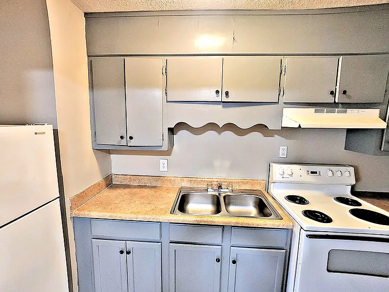 3900 Rucker Cir SW — Photo 4