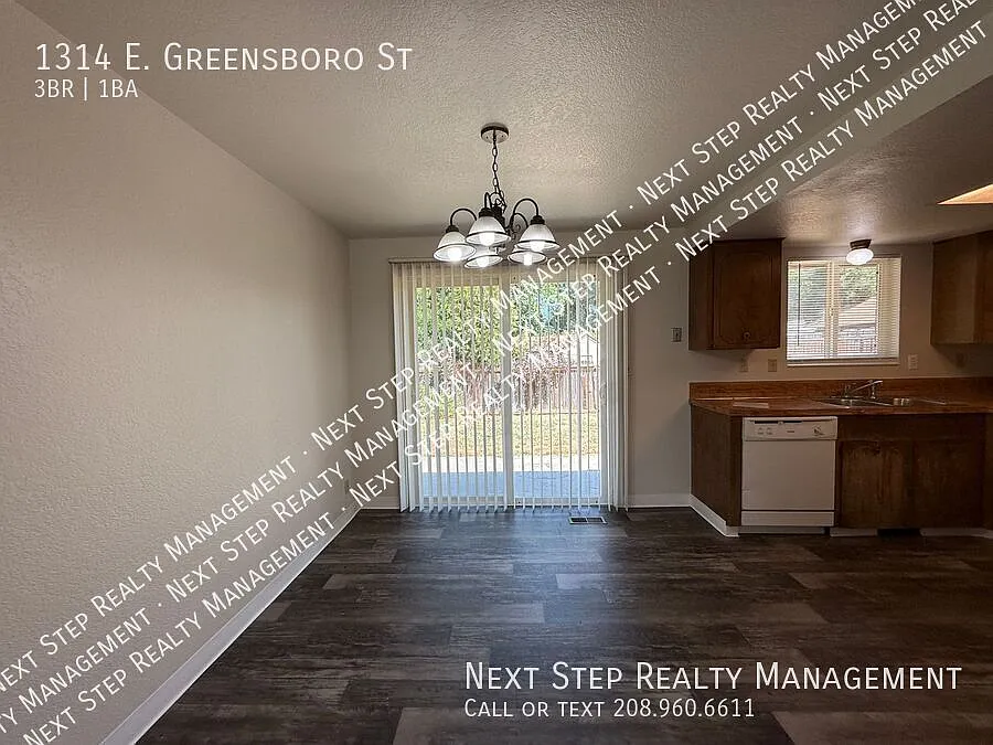 3 Bed 1 Bath Close to Micron — Photo 4