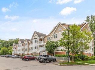 180 Chickering Rd UNIT 108C, North Andover, MA 01845