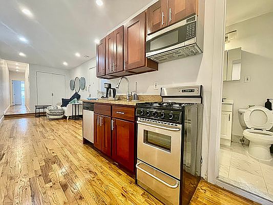 3rd image of 1160 1st Ave APT 5S