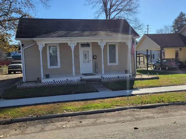 202 1st Ave, Waverly, OH 45690
