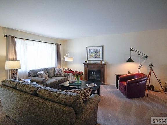 2nd image of 1494 Three Fountains Dr