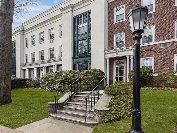 4th image of 9 Brooklands APT 3C