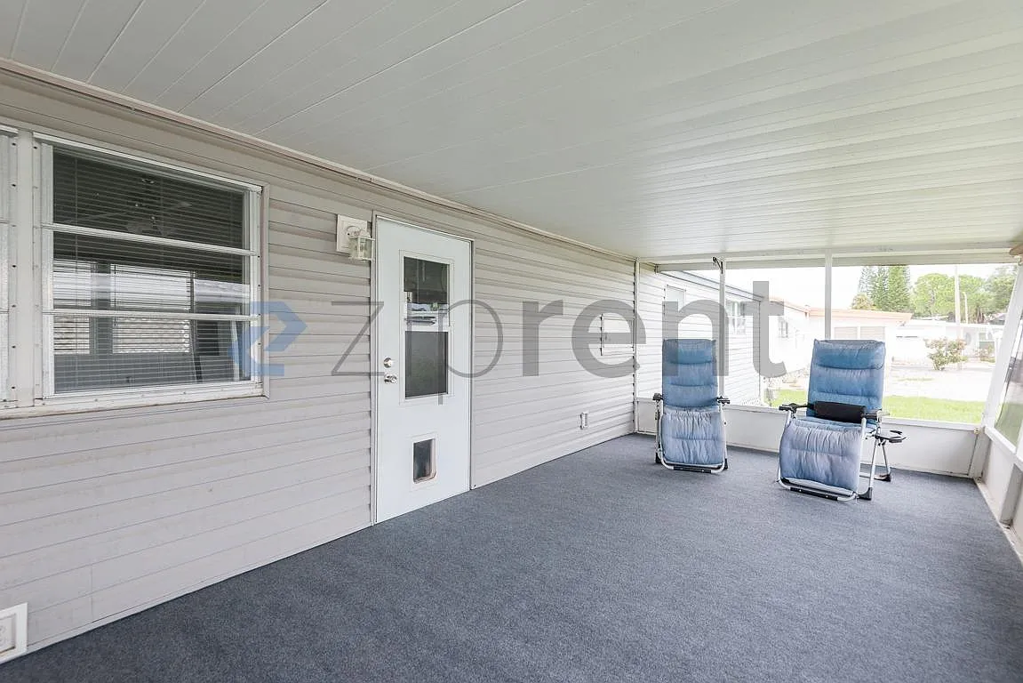 2 bed, 1.5 bath, 900 sqft, $1,500 — Photo 2