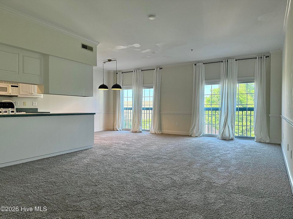 1st image of 212 Middle Street #303