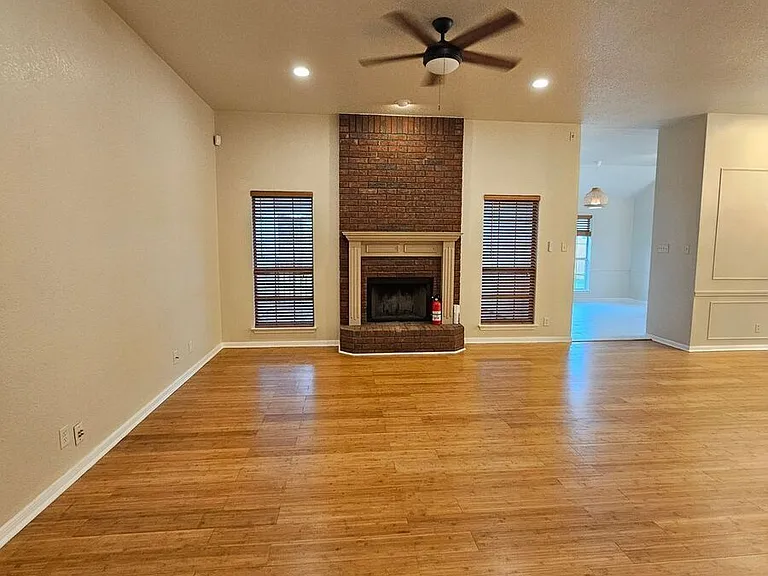 2021 Herald Dr — Photo 3