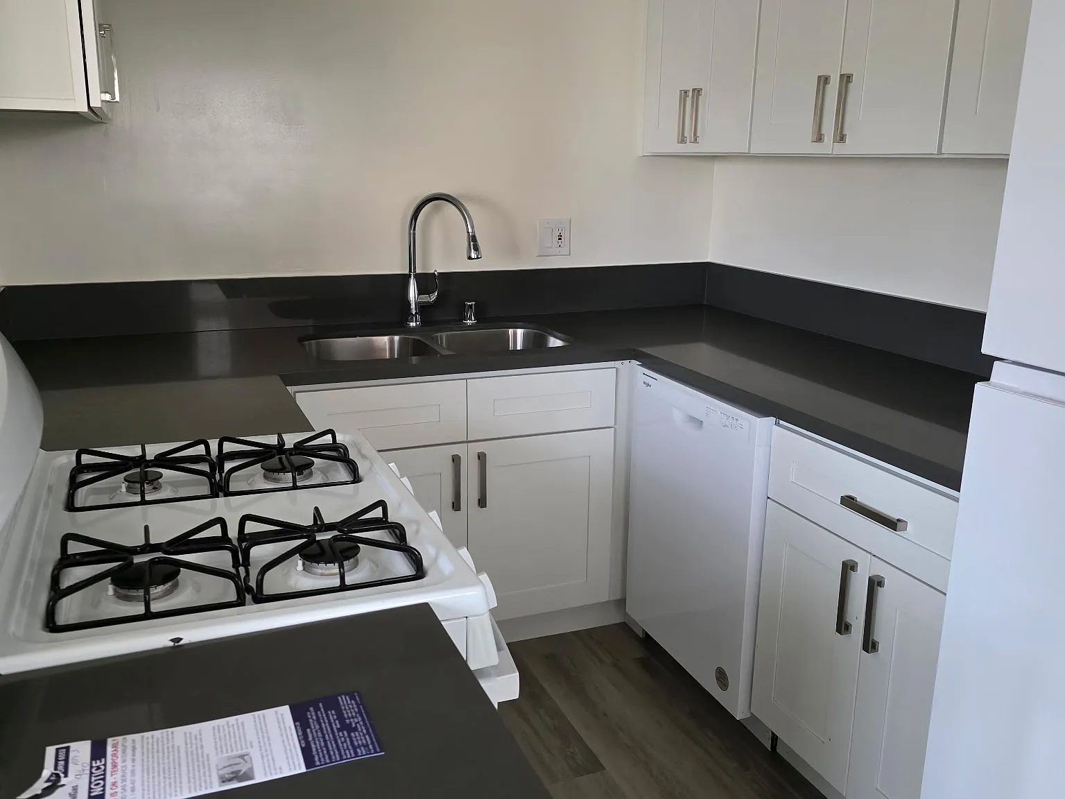 2705 Voorhees Avenue — Photo 2