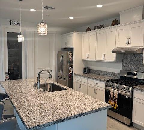 5th image of 2419 Espana Ln