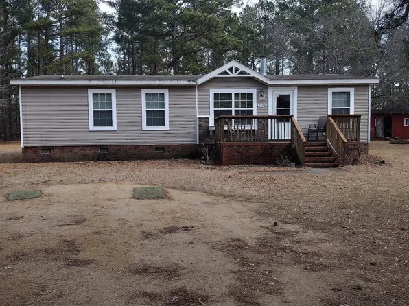 2198 John Russell Rd, Raeford, NC 28376