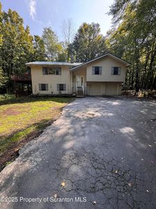 76 Crossroad, Waymart, PA, 18472